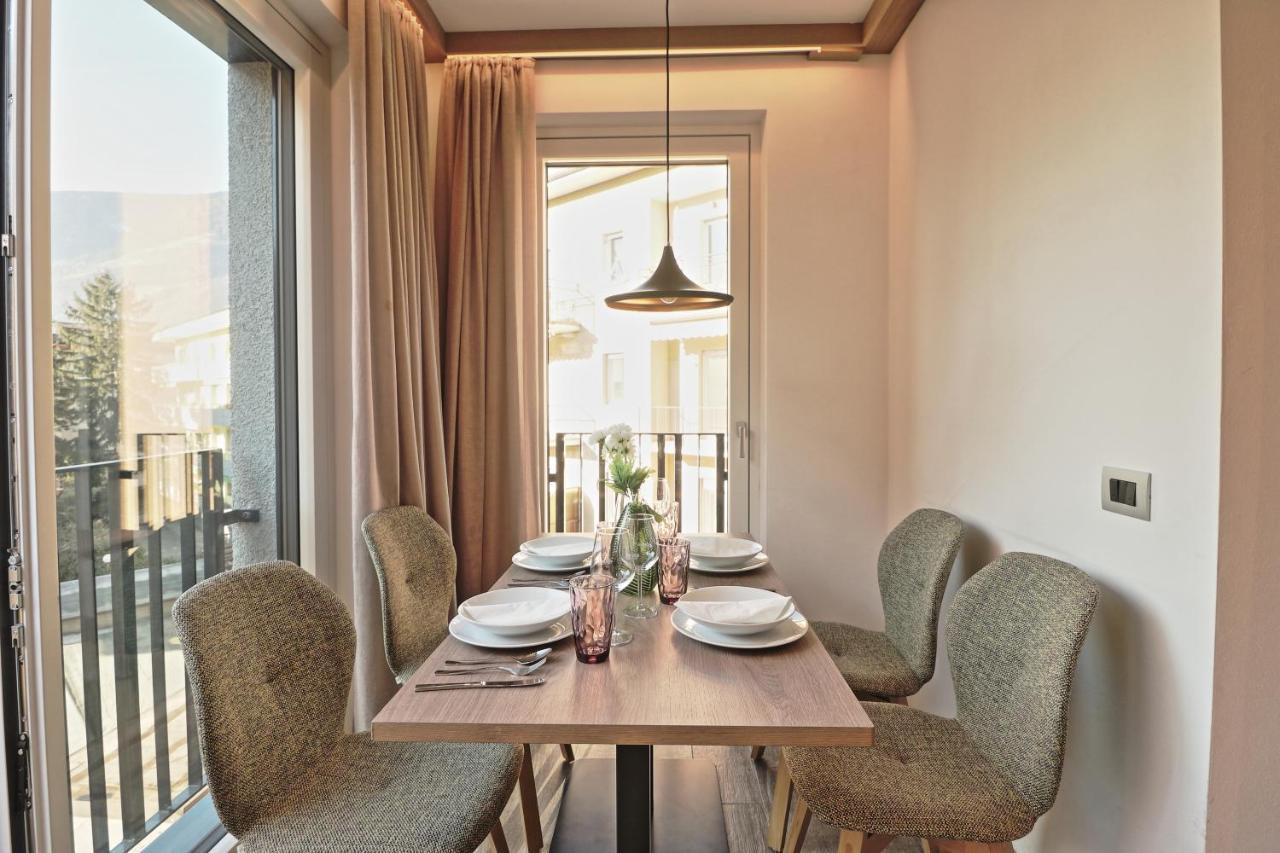 Hedy Luxury - Happy Meran
